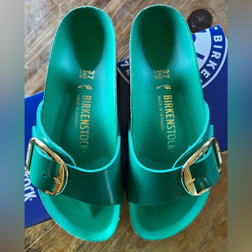 Birkenstock Green Sandals with Gold Buckles - Picture 4 of 8